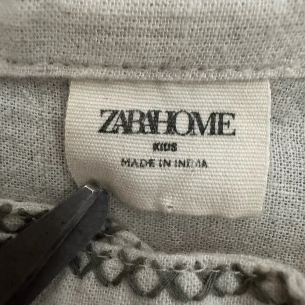 ZARA Home Embroidered Linen Christmas Jacket L - Picture 3 of 7